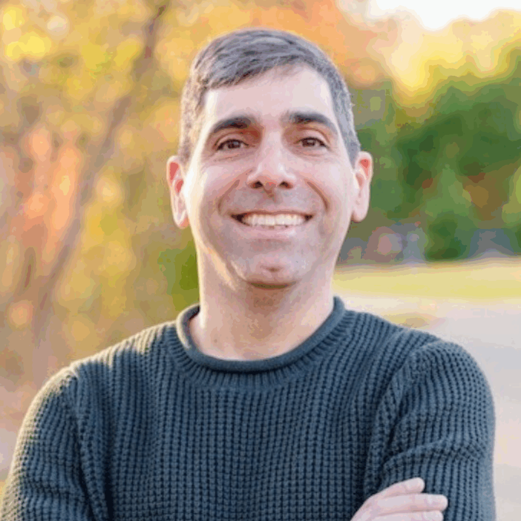 Michael Parlotto discussing AI on resilient networks